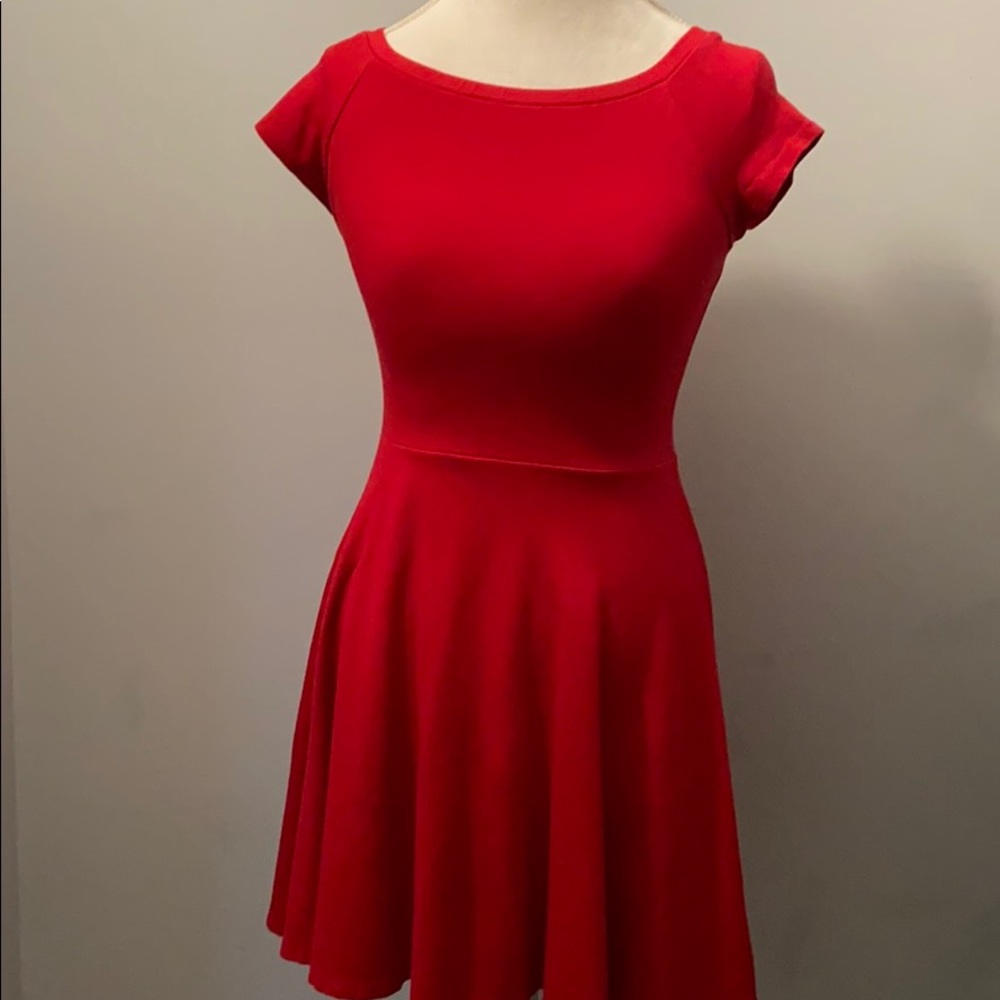 Dress - Picture 1 of 3